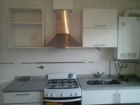 Departamento en Alquiler en Castelar Sur, $ 600.000