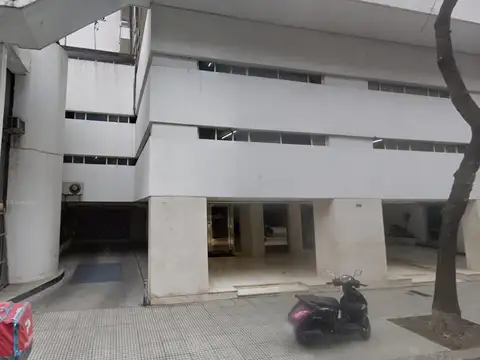 Cochera en Belgrano 2do piso