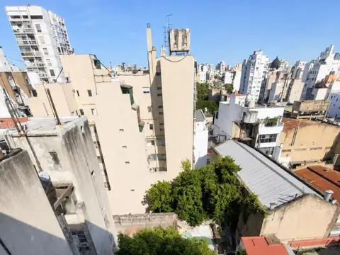 Adolfo Alsina 2000, Piso 10°
