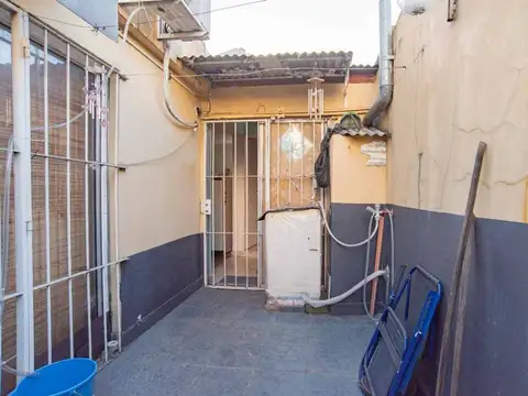 Depto Tipo Casa 4 ambientes con 2 baños