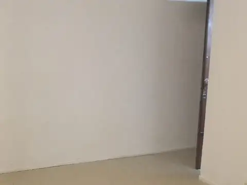 Armenia 2000, Piso PB