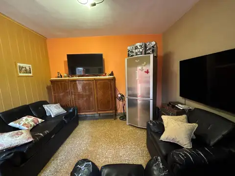 Depto Tipo Casa en Venta 57 años