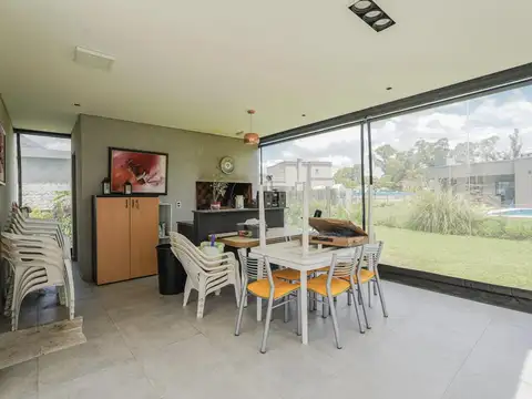 Casa en Venta en Pilar del Este - Santa Emilia, USD 169.000