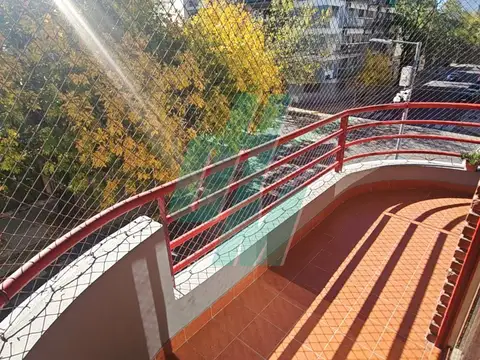 Departamento 4 ambientes con 2 baños