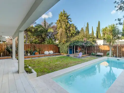 Casa 3 ambientes con 2 baños