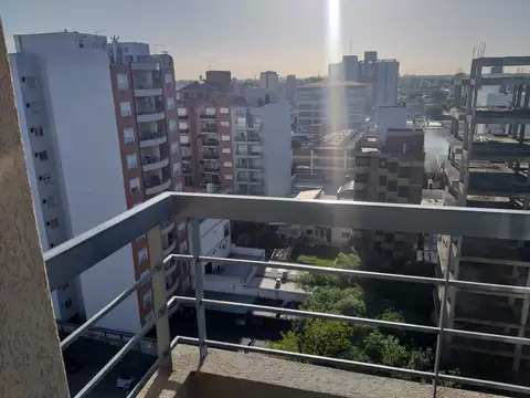 Intendente Ernesto Grant 100