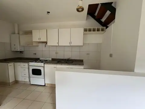 Depto Tipo Casa en Venta de 3 ambientes