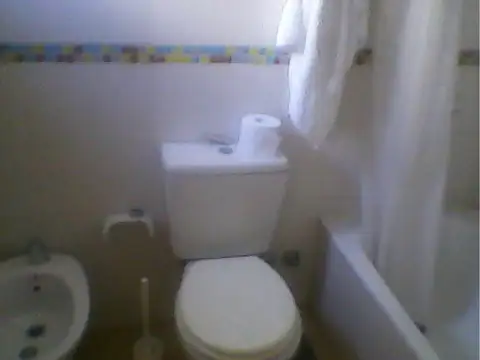 Depto Tipo Casa 2 ambientes con 1 baño