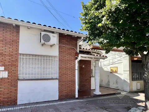 Pastor Ferreyra  al 3900
