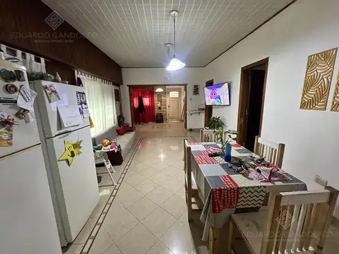 Depto Tipo Casa en Venta 50 años