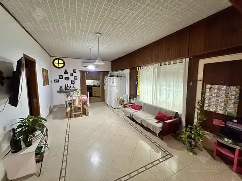 Depto Tipo Casa en Venta de 3 ambientes