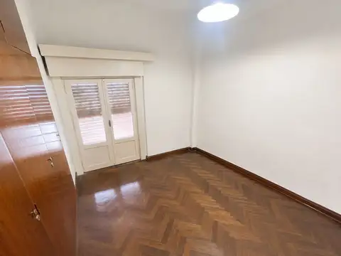 VENTA CASA BERNAL ESTE CON LOCAL COCHERA PATIO