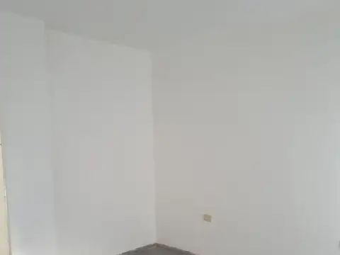 Depto Tipo Casa en Alquiler 40 años