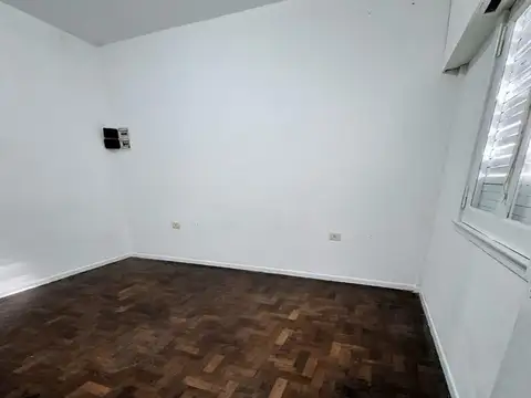Depto Tipo Casa en Alquiler 40 años