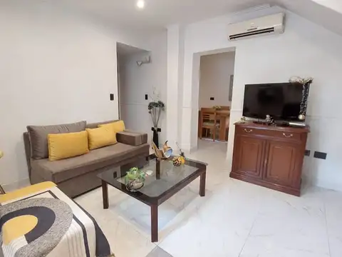 Depto Tipo Casa en Venta de 3 dormitorios