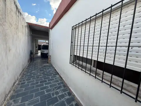 Casa en Venta en Villa De Mayo, USD 130.000