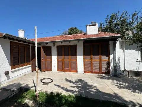 Casa en Venta con 1 cochera