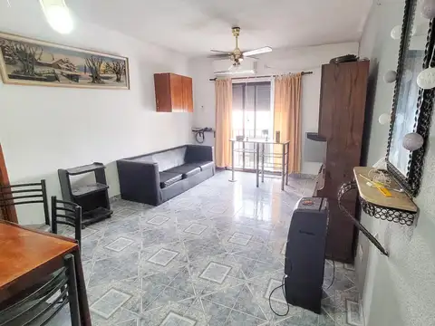 Las Flores 1600 , Piso 4