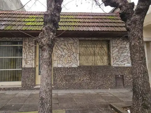 VENTA CASA PARQUE AVELLANEDA-JARDIN TERRAZA LOCAL