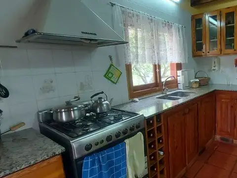 VENTA CASA 3 AMB EN TRES LOTES ACANTILADOS