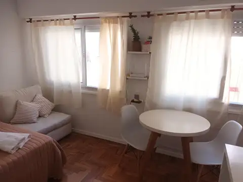 Av.  Scalabrini Ortiz 2000