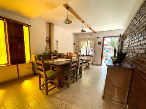 Depto Tipo Casa 3 ambientes con 1 baño