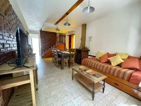 Depto Tipo Casa en Venta de 3 ambientes