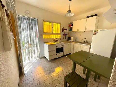 Depto Tipo Casa en Venta con 1 cocheras