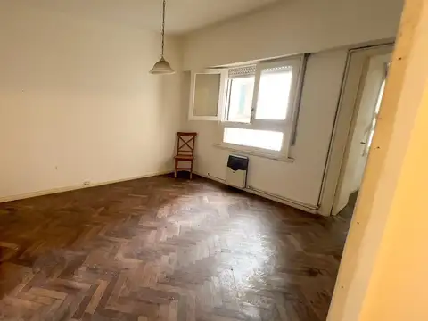 Venta dos ambientes, amplio y luminoso. Apto Credito.