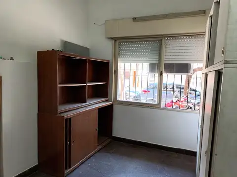 DEPOSITO EN PLANTA BAJA DE EDIFICIO DE ESCALERA