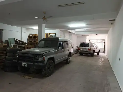 Local en Alquiler en Luis Agote, $ 850.000