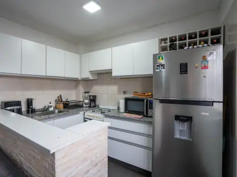 Manuel Artigas 6400, Piso 1