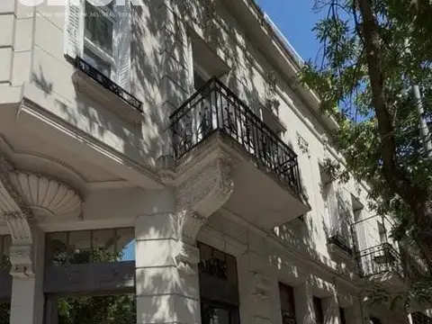 El Slavador  al 4400
