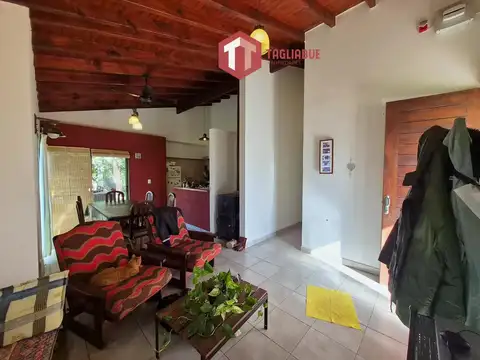 Casa 7 ambientes con 3 baños