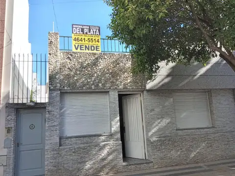 LOTE DE 8,66 X 25 MTS CON 2 DEPARTAMENTO DE 3 AMBIENTES 