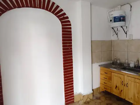 Depto Tipo Casa en Alquiler en Ramos Mejia, $ 300.000