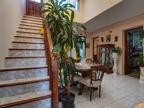 Depto Tipo Casa en Venta 56 años