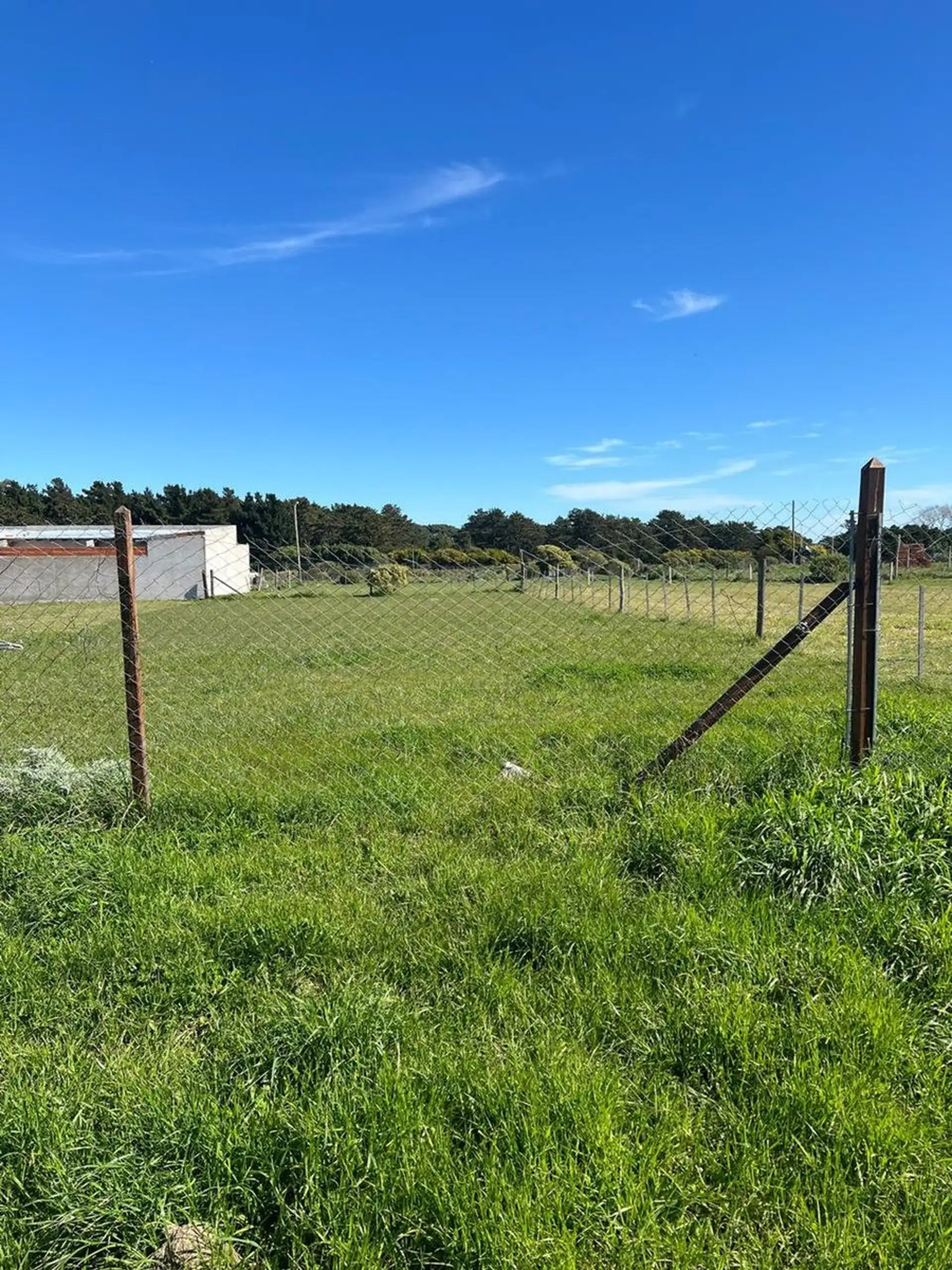 VENTA LOTE ACANTILADOS 15 X 40 Calle 513 y 14