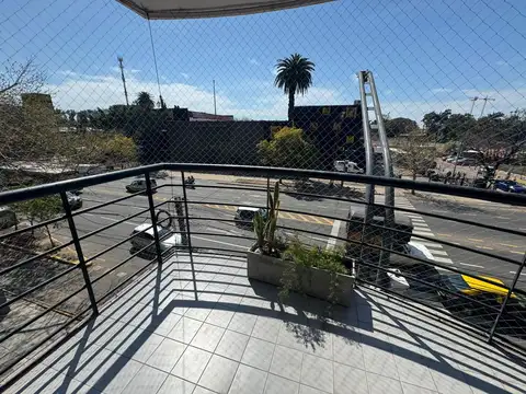 Departamento en Alquiler de 4 ambientes