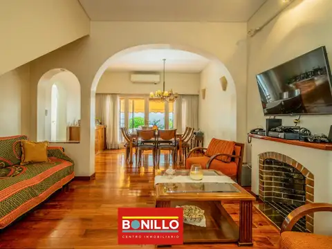 Casa en Venta en Villa Pueyrredon, USD 440.000