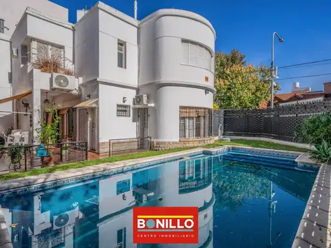 Casa 5 ambientes en VENTA Agronomía