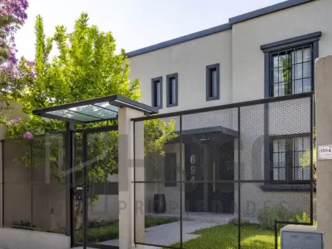 Casa 7 ambientes con 4 baños