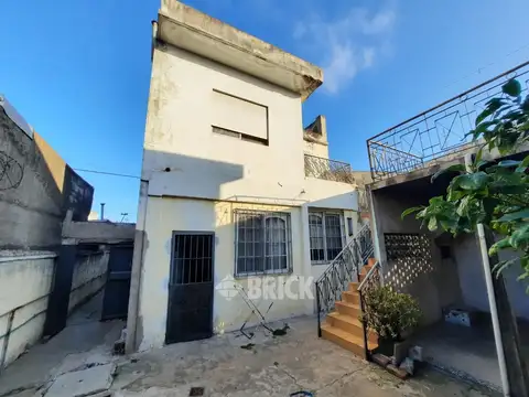 Casa en Venta con 1 cochera