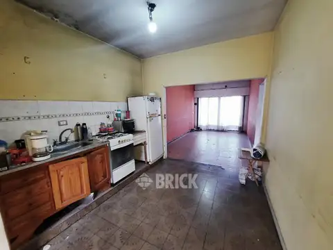 VENTA EN BLOCK EN AV. LAMADRID AL 1600 - 211 M2 DE SUPERFICIE