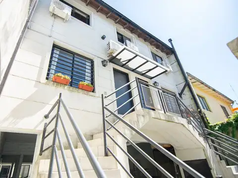 Depto Tipo Casa en Venta de 4 dormitorios