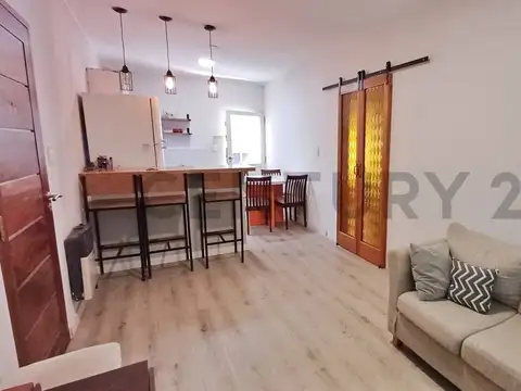 36 e/ 29 y 30 1700, Piso 0