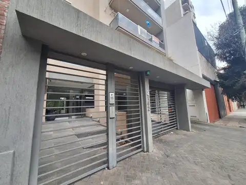 VENTA COCHERA SAN MARTIN CENTRO