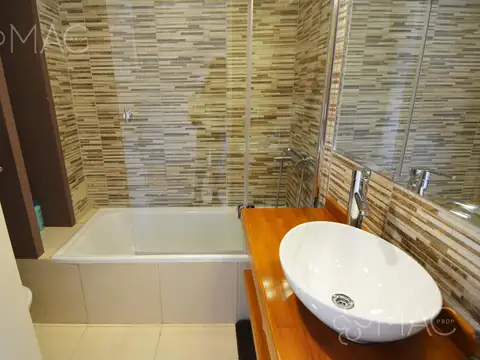 Departamento en Alquiler con 1 cocheras