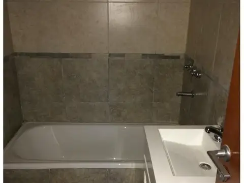 Ministro Brin 4576 , Piso 2