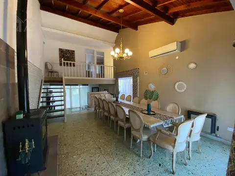 Casa en Venta en Francisco Alvarez, USD 190.000